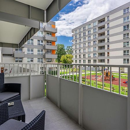 Lotnisko Chopina Modern Apartment Warschau Exterior foto