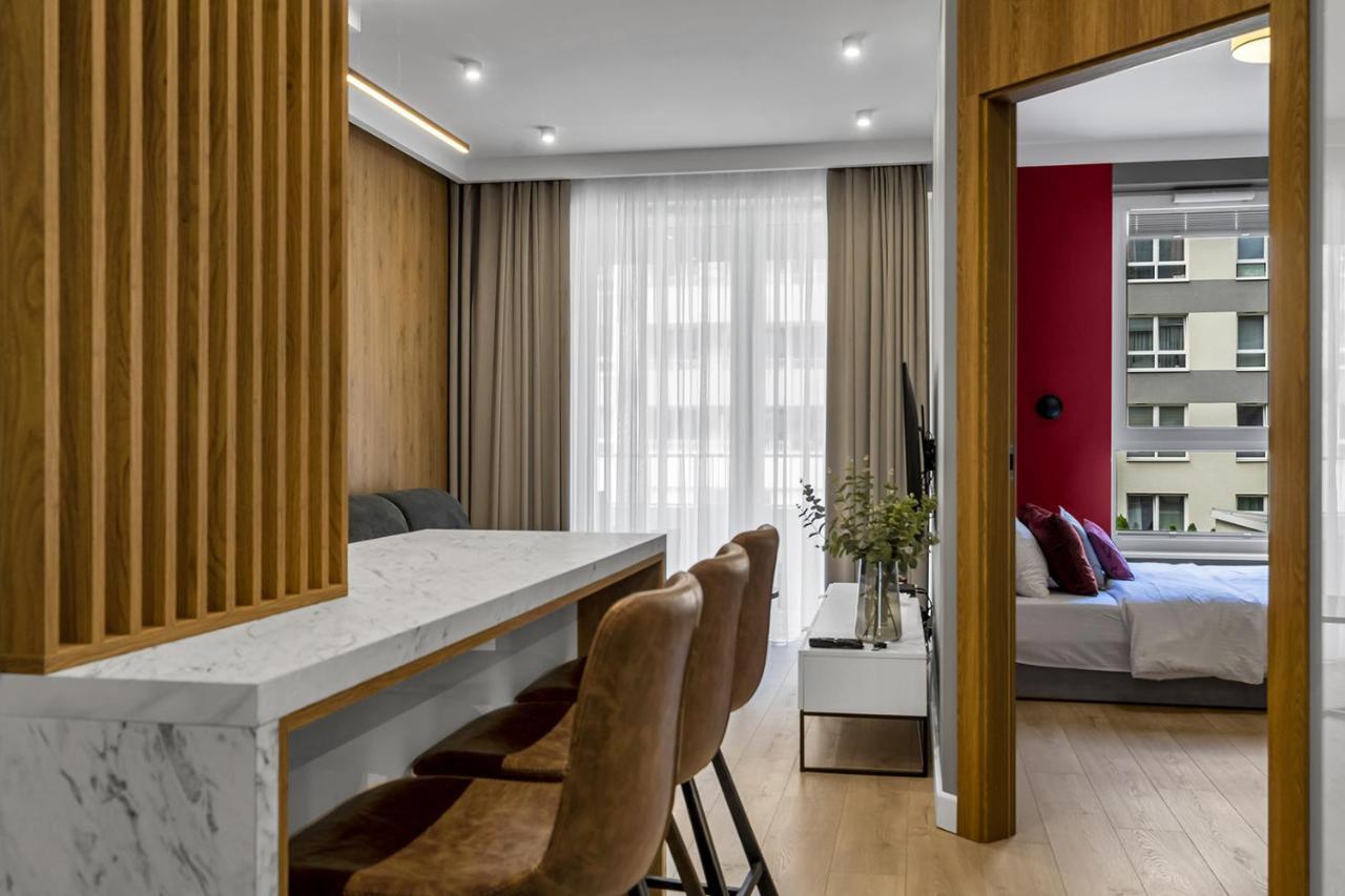 Lotnisko Chopina Modern Apartment Warschau Exterior foto
