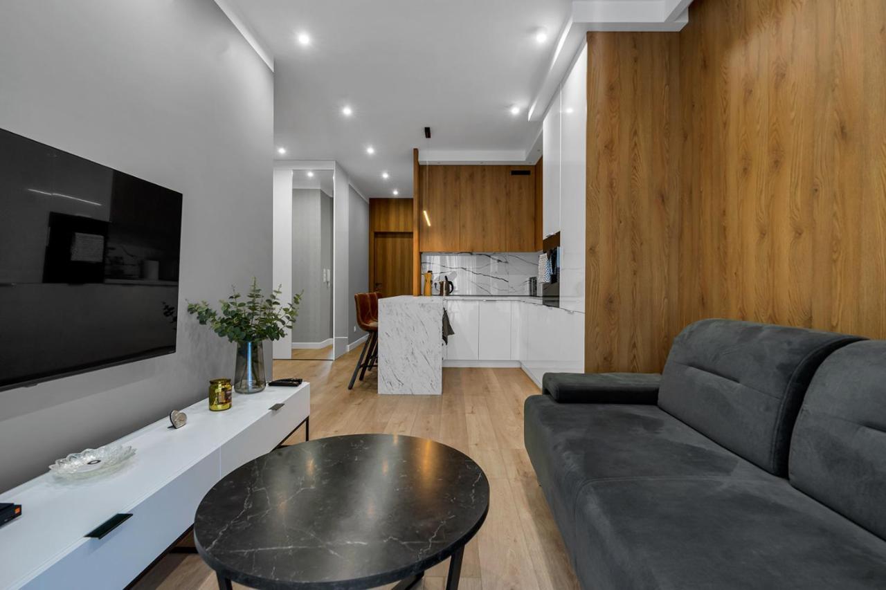 Lotnisko Chopina Modern Apartment Warschau Exterior foto